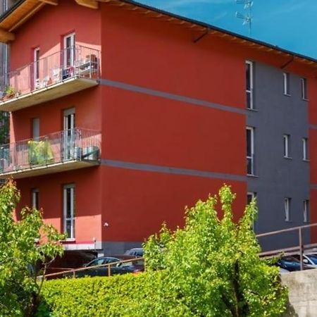 The Orange Housing In Como Exterior photo